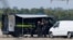 Policët duke punuar pranë aeroplanit Antonov, pranë të cilit u gjet një dron në aeroportin e Lajpcigut në Gjermani muajin e kaluar. 
