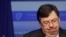 Irski premijer Brian Cowen na konferenciji za novinare u nedjelju 21. novembra 2010.