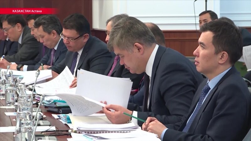 Назарбаев приказал правительству и парламенту говорить на казахском. ВИДЕО