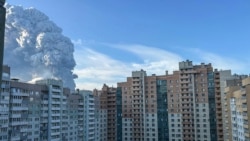 Дым над Петербургом после ударов БПЛА утром 24 июля