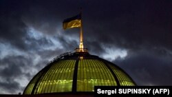 Депутат: зранку 26 березня має відбутися зустріч фракції «Слуги народу»