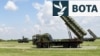 Sistemi kinez i raketave me rreze të mesme veprimi FK-3 u prezantua gjatë një stërvitjeje ushtarake në Batajnicë, pranë Beogradit, më 30 prill 2022.