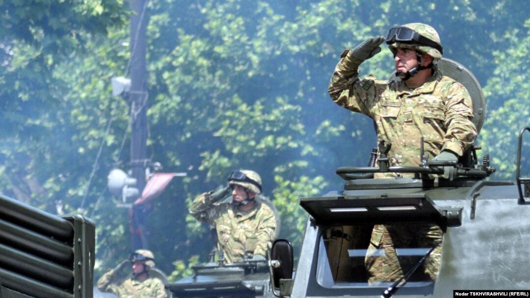 Разработка военной техники - это историческая веха для страны, считает президент