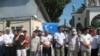 В Алматы сняли траур по погибшим в Синьцзяне уйгурам, но требуют расследования