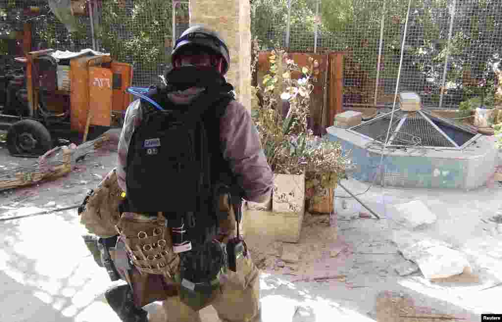 Inspectorii Națiunilor Unite au vizitat locul unde ar fi avut loc un atac cu arme chimice, la periferia capitalei siriene Damasc.