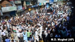 Pakistani Kashmiris rally to observe Black Day on the occasion of India's Independence Day in Muzaffarabad on August 15.