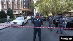 Ոստիկանները դեպքի վայրում, Երևան, 14-ը սեպտեմբերի, 2017թ․