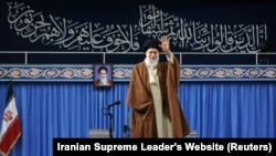 آیت الله علی خامنه‌ای رهبر مذهبی ایران 