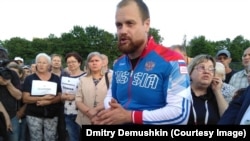 Дмитрий Демушкин на митинге жителей Барвихи