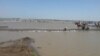 بلخ : طغیان دریای آمو ده ها منزل مسکونی را تخریب کرده است
