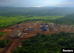 ENRC-ге (ERG-дің бұрынғы атауы) тиесілі The Boss Mining компаниясының Конгоның Катанга провинциясындағы мыс өндіру орны тікұшақтан қарағанда. 29 қаңтар 2013 жыл.