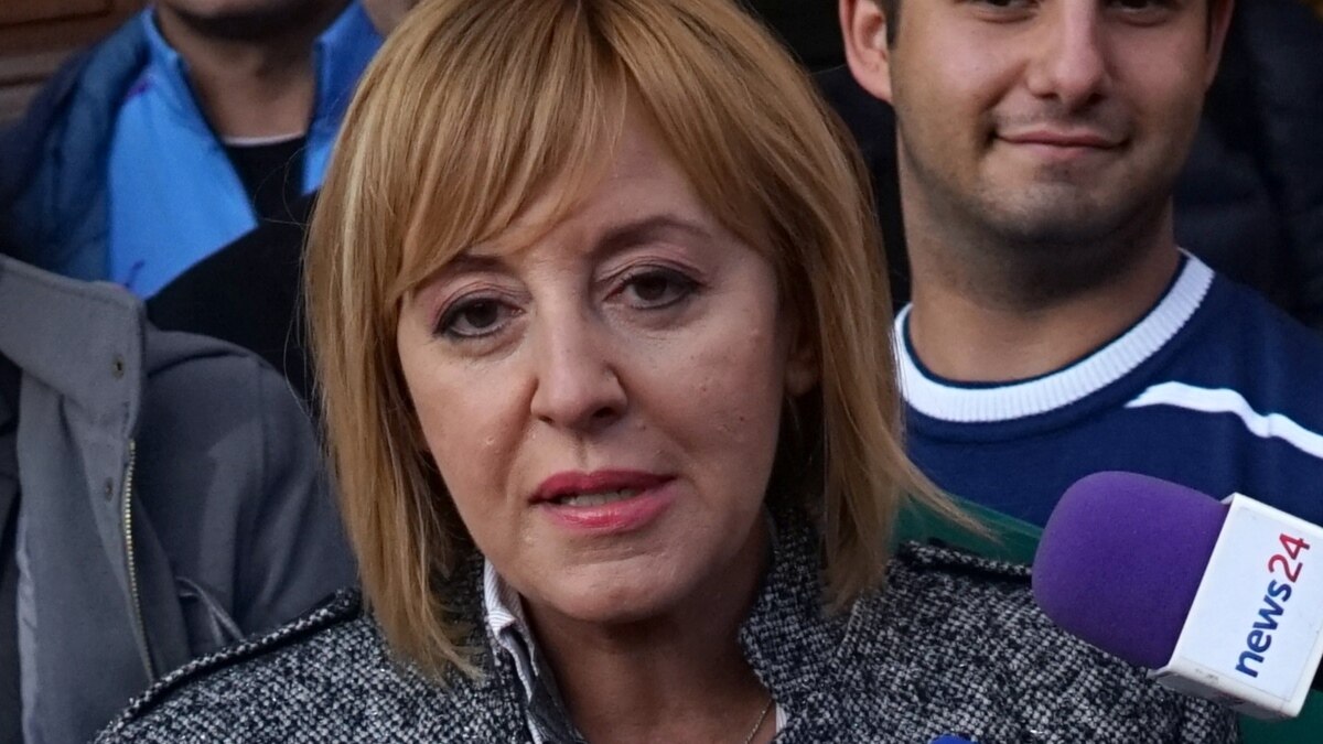 Мая Манолова основава платформа за граждански права, вместо партия