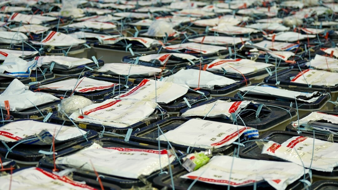 Mushuk sperma bilan qoplangan, pubisdagi sperma Dunyodagi eng yaxshi porno filmlarni yaxshi sifatli onlayn tomosha qiling