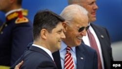 Vicepreședintele Biden alături de Titus Corlățean, șeful diplomației românești