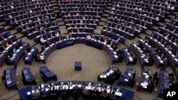 Депутати беруть участь у засіданні Європейського парламенту у Страсбурзі, Франція, 23 квітня 2024 року