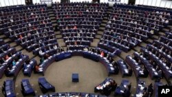 Az Európai Parlament strasbourgi ülésterme 2024. április 23-án