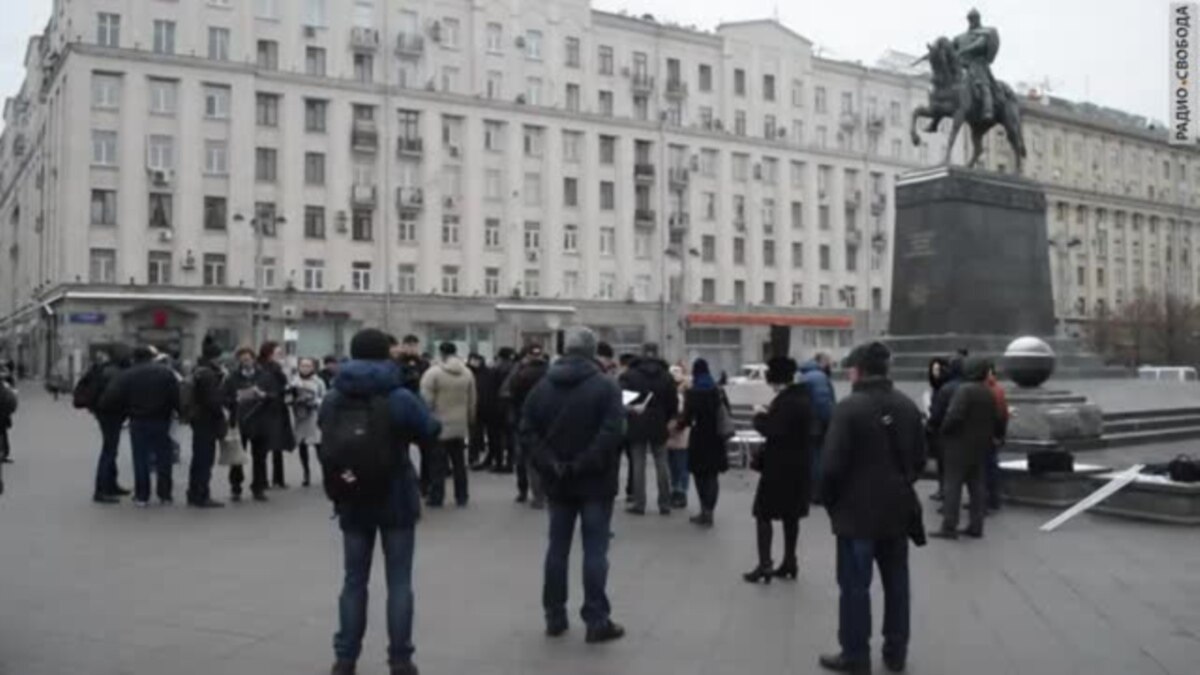 напротив мэрии москвы. ребрендинг метро лебедев. тверская, 13. напротив мэрии москвы. мэрия москвы федоров.