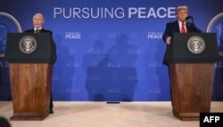 Cei doi președinți, Donald Trump și Vladimir Putin, au făcut o declarație comună de presă după summitul din Alaska din 15 august 2025.