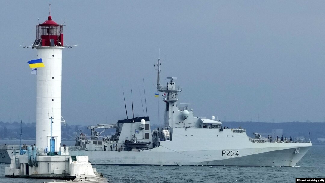 A British Royal Navy patrol ship in the Black Sea during Sea Breeze 2021 maneuvers in July 2021