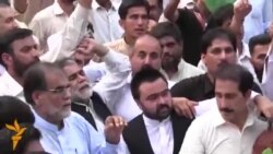 په پېښور کې د عمران او قادري ضد مظاهره