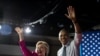 Барак Обама и Хиллари Клинтон во время минтинга в Шарлотте