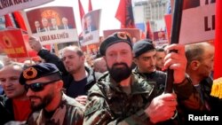 Хиляди протестираха в Прищина в подкрепа на бившия президент Тачи