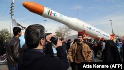 Iran's Simorgh rocket (file photo)