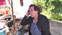 Տեր Արամ քահանան, ըստ Հովհաննավանքի մյուս հոգևորականի, ոստիկաններ է կանչել ու «սպառնացել իրեն վռնդել»