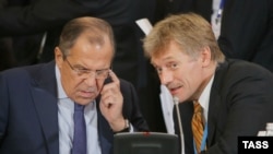 Russian Foreign Minister Sergei Lavrov (left) and Kremlin spokesman Dmitry Peskov (right) made their comments ahead of a scheduled meeting between Russian Deputy Foreign Minister Sergei Ryabkov and U.S. Undersecretary of State Thomas Shannon. (file photo)