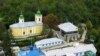 Guvernul R. Moldova interzice două săptămâni adunările religioase