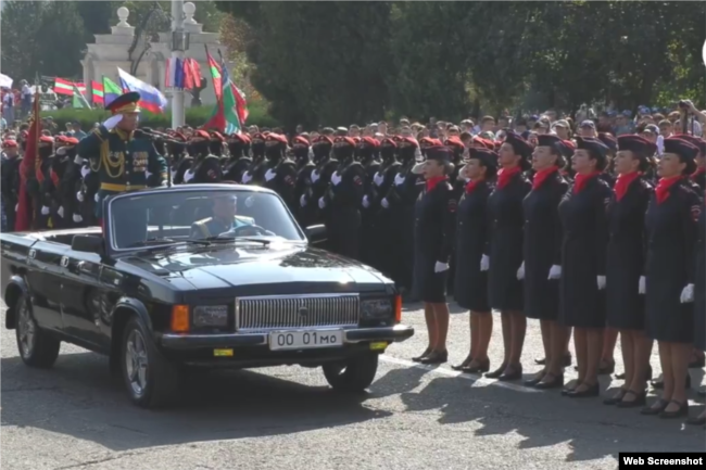 Військовий парад в Тирасполі з нагоди річниці проголошення «ПМР». Придністров’я, 2025 рік