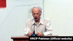 مهدي حسن پاکستان کې د بشري حقونو له لویو مدافعینو یو بلل کېده - انځور له ارشیفه. 