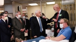 Američki potpredsjednik Mike Pence posjetio je uglednu američku Mayo kliniku bez zaštitne maske na licu, 28 april 2020.