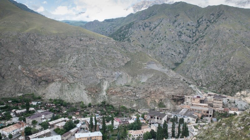 В горах Северной Осетии спасли альпинистов