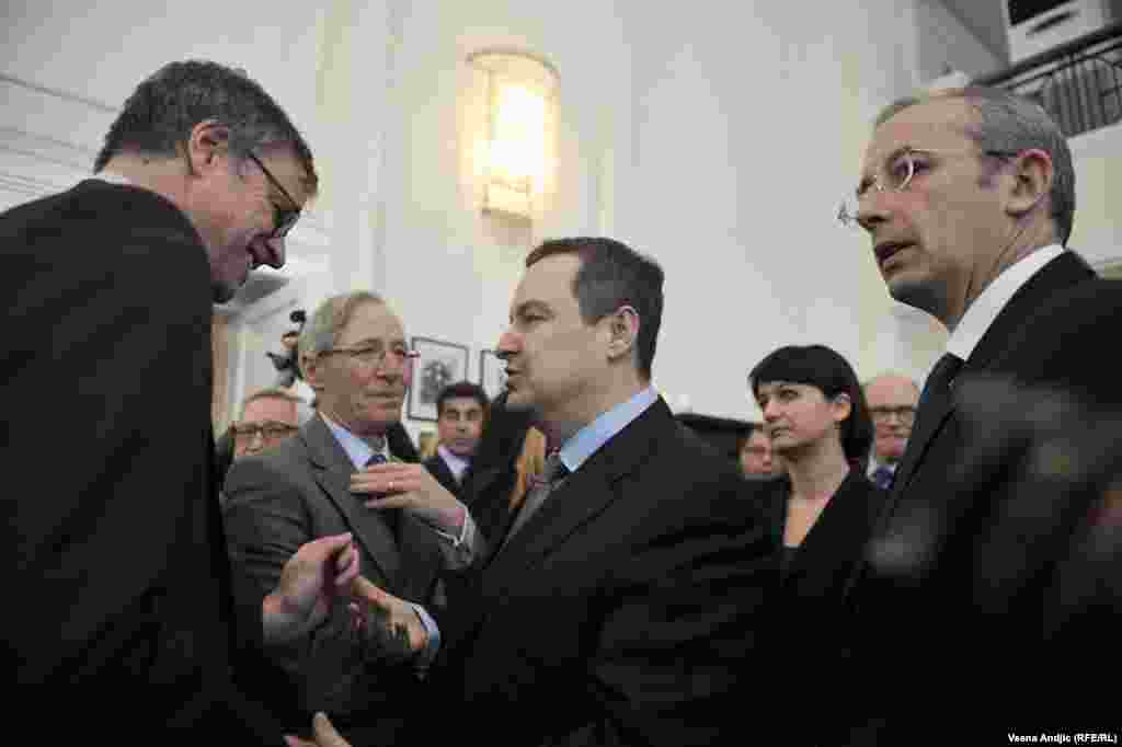Ambasadori Nemačke Aksel Ditman, SAD Majkl Kirbi, Dačić i šef Delegacije EU u Srbiji Majkl Devenport