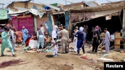 په لکي مروت کې هغه مارکیټ چې چادونه په کې نن سه شنبې شوي ده