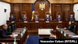 Ședința Curții Constituționale în care sunt validate rezultatele alegerilor parlamentare și mandatele noilor deputați.
