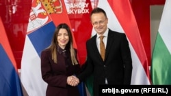 Ministarka privrede Srbije Adrijana Mesarović i ministar spoljnih poslova Mađarske Peter Sijarto, Budimpešta, Mađarska, 19. septembar 2024. 