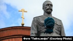 Памятник Николаю II и цесаревичу Алексею в Новосибирске