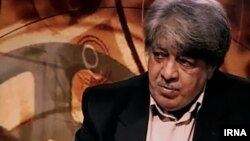 ناصر احمدی کار دوبله را از سال ۱۳۴۴ شروع کرده بود