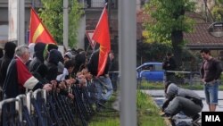 Насилни протести во Скопје по петкратнопто убиство во Смиљковци, 15 април 2012.