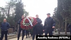 Похороны полицейских, погибших во время вооруженного инцидента в Нардаране 