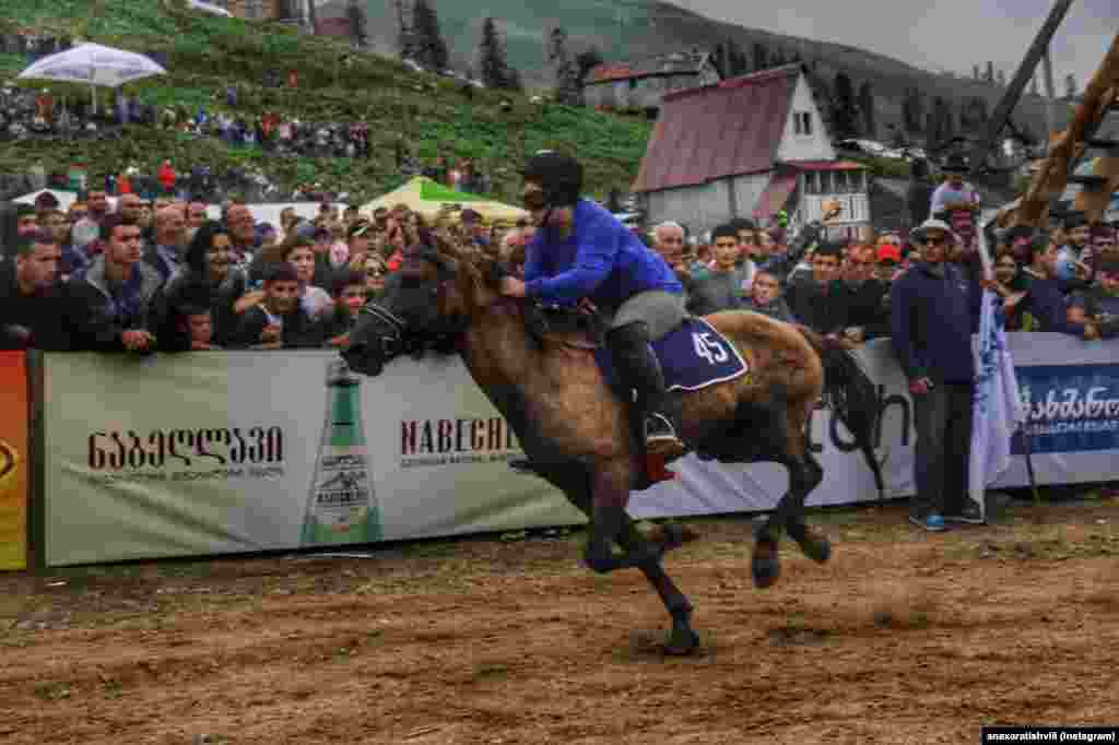 anaxaratishvili-ის სხვა ფოტოები ნახეთ მის ინსტაგრამის არხზე.