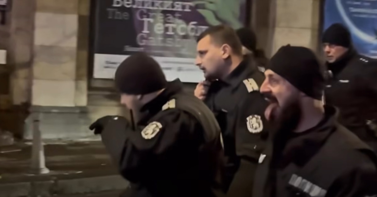 Протестиращи срещу Бюджет 2026 са застрашили в сряда вечерта живота