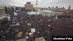 Украина, Киев. 8-декабрь, 2013-жыл