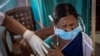 Vakcinacija zdravstvenih radnika, Odisha, Indija (16. januar 2021.)