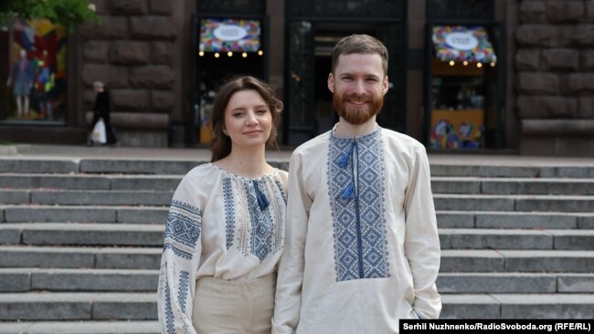 «Це демонстрація того, що я українець». День вишиванки у Києві (фоторепортаж)