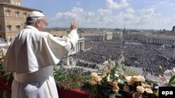 Vatikan. Roma Papası çıxış edir. 16 Aprel 2017