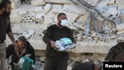 На месте удара по больнице организации «Врачи без границ» в Сирии. Марат Нуман, 16 февраля 2016 года. 