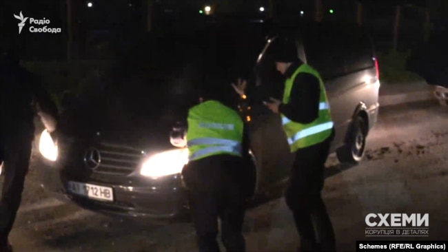 Автомобілі, якими користувалися охоронці Медведчука, були зареєстровані на «Детективне охоронне агентство «Шторм»